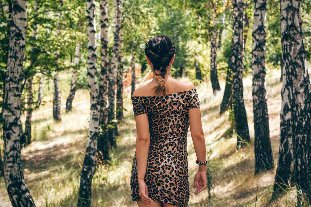 Leopardenmuster Kleid Model